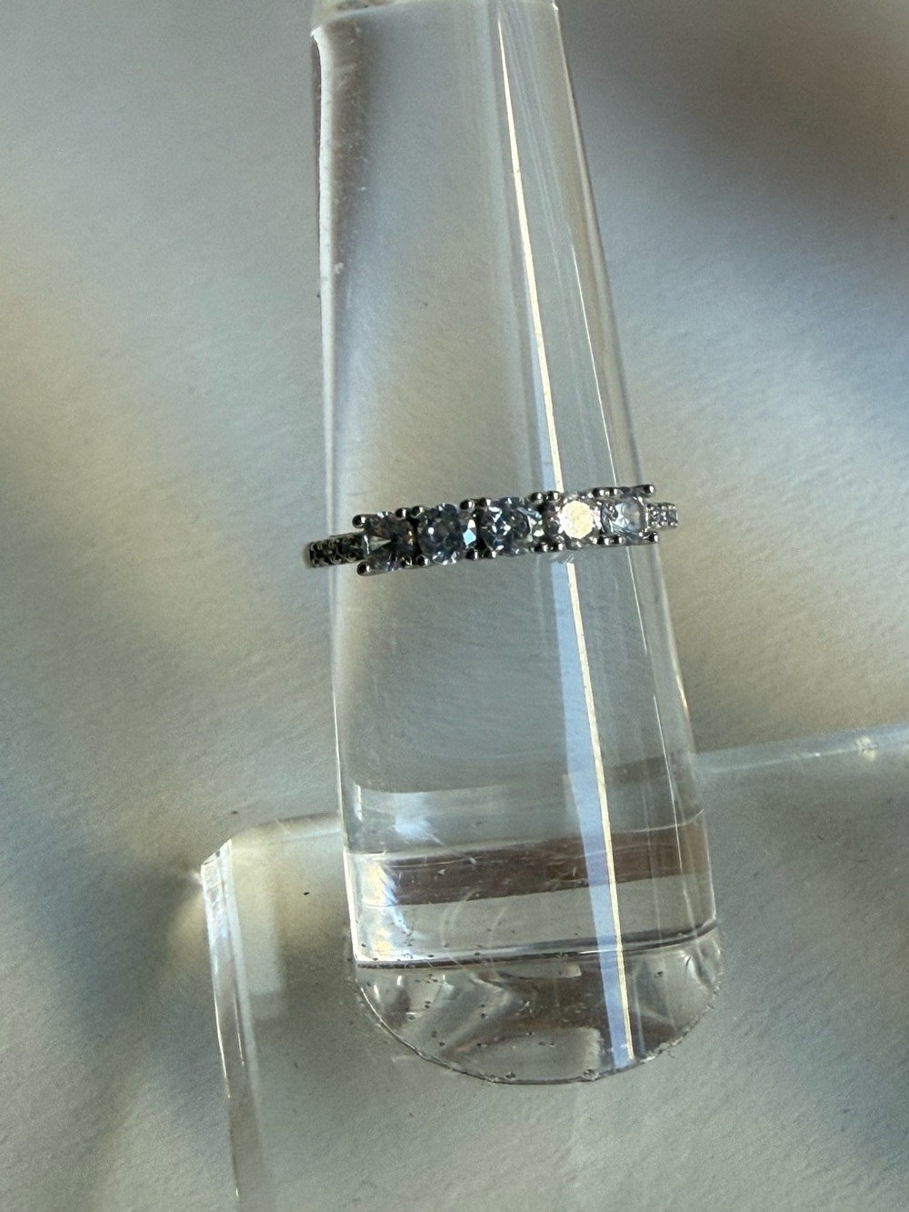 Pavé stacking ring - sz 8